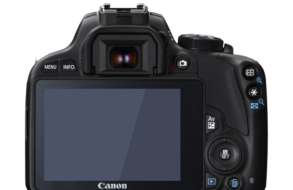 Recenze digitálního fotoaparátu Canon EOS 100D